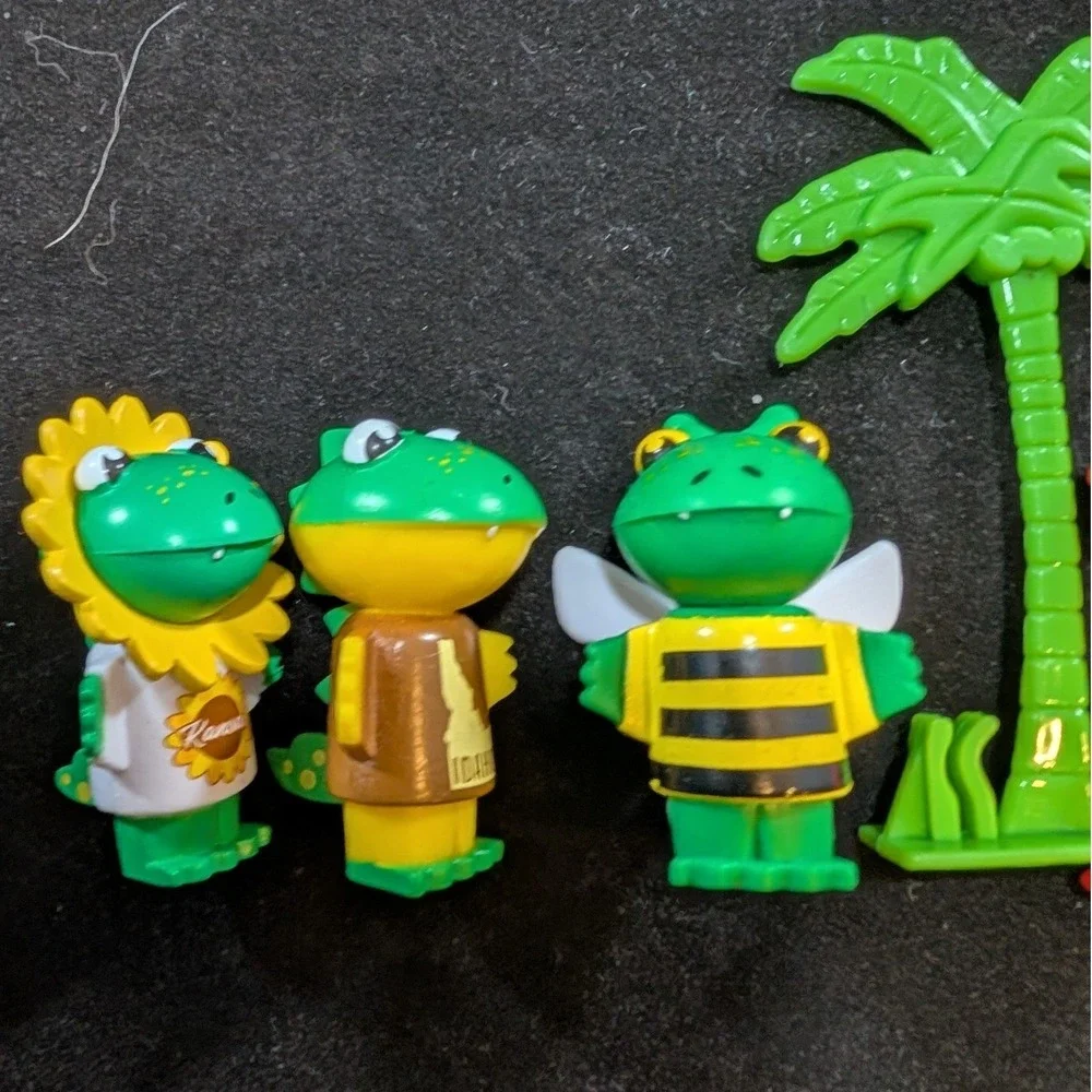 Ryan's World‎ Microverse Alligator Dinosaur Figures Lot Bumblebee Palm Tree 6pc